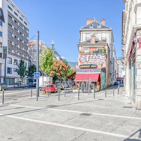 Le Petit Parfait Confort Gare Hamac Netflix Apartment *