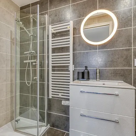 Le Petit Parfait Confort Gare Hamac Netflix